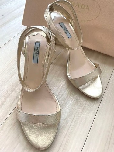 Prada rare size 25cm gold - prada,