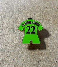 BOLTON WANDERERS RARE JUSSI JAASKELAINEN ENAMEL SHIRT FOOTBALL SUPPORTERS BADGE