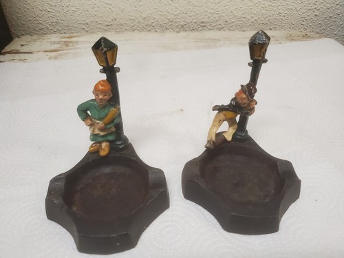 Cast iron ashtrays - cast, &