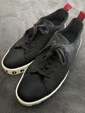 DKNY size 8 Women’s Trainers
