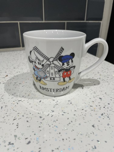 Walt disney amsterdam - disney, coffee