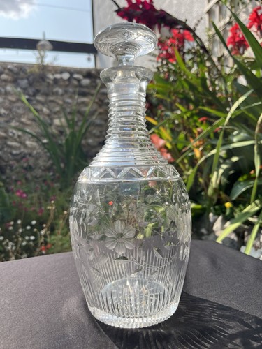 Intaglio cut decanter by - cut,