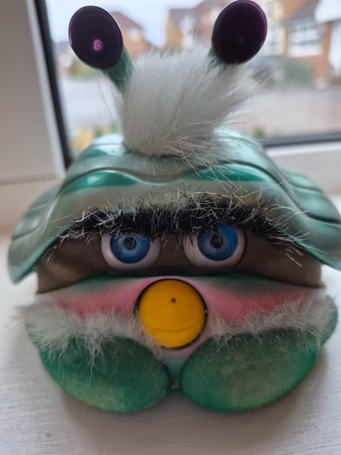 Furby 2001 rare green - , in