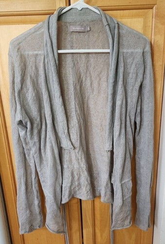 Stunning silver gray myrine - stunning,