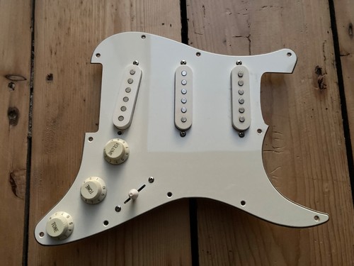 Lindo type guitar - guitar, loaded