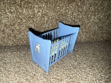 VINTAGE DOLLS HOUSE 1960's TRIANG SPOT ON JENNY'S HOME NURSERY/BABY Cot Bed