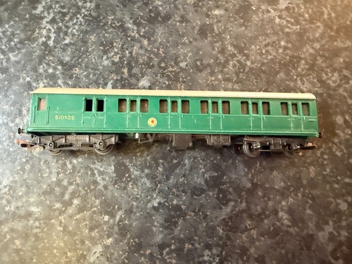 Triang suburban s1052s sr - ,