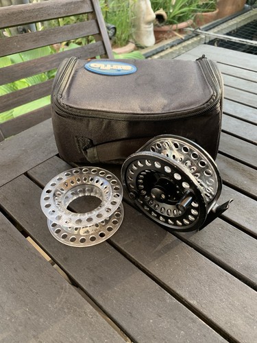 Airflo switch black fly - black, reel