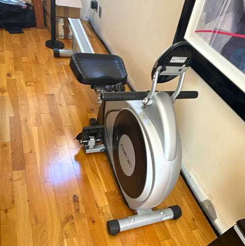 Reebok rowing machine - rowing,