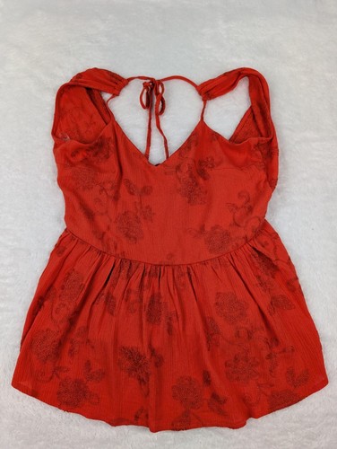 Daytrip buckle neck peplum - v-neck,