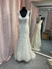 San Patrick Pronovias wedding