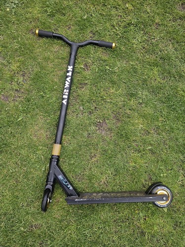 Airwalk stunt scooter - stunt, black