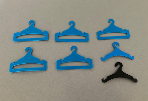 Original sindy hangers - sindy,