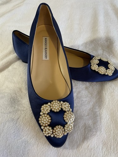 Manolo blahnik hangisi - manolo, blue