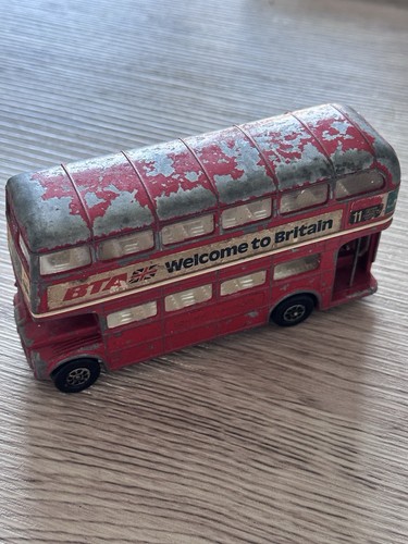 Corgi toys london - toys,
