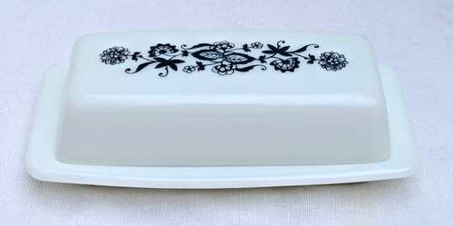 Pyrex glass butter dish - 1/4, lb