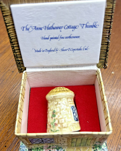 Handpainted thimble sylvac - handpainted,