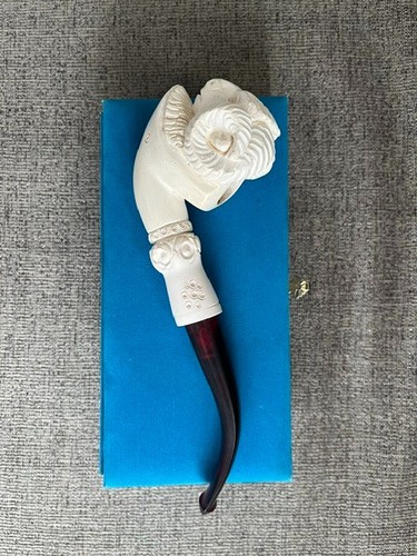 Vintage hand carved meerschaum - hand-carved,