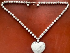 Lola Rose, beautiful extra large HEART necklace FREE POSTAGE 