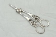 RARE PAIR OF QUEEN ELIZABETH