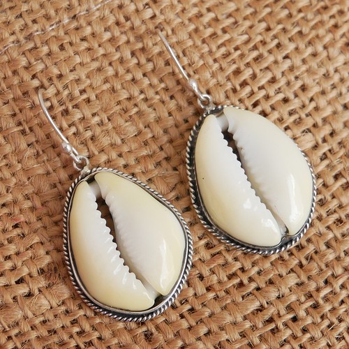 Yellow white cowrie shell - white,