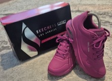 Skechers Los Angeles Uno Stand