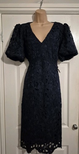 Bnwt navy blue lined puff - bnwt,