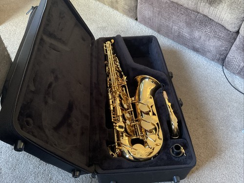 Yamaha alto saxophone with - alto,