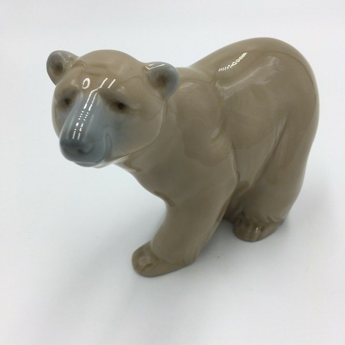 Lladro brown polar bear - ,