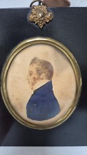 Antique portrait minature of a gentleman