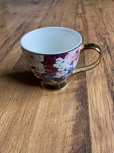 Fox ivy floral footed coffee - &,