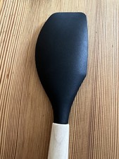 Non Stick Silicone Spatula - Surplus to Requirements for Baking