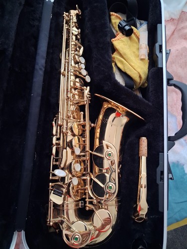 Saxaphone stand - saxaphone, &