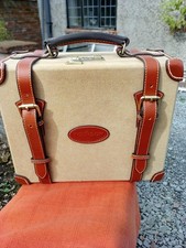 Tourbon canvas and leather, hard cartridge case, unused, for 200 12g cartridges.