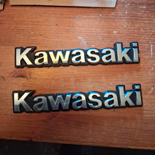Kawasaki tank badges geniune - badges,