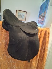 Wintec Lite 17 1/2 In Gp Saddle With Cair. Used TWICE!!