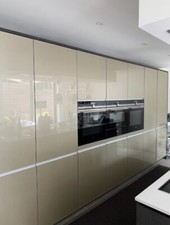 kitchen Units glass Fronted