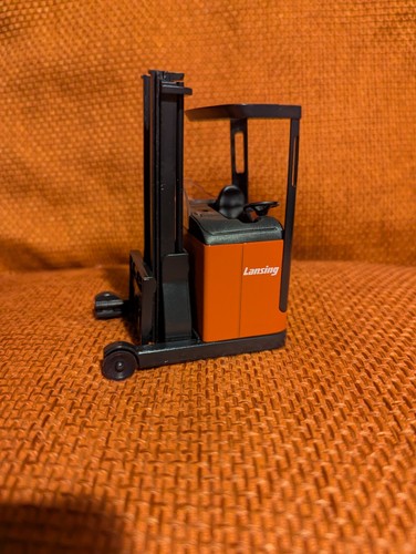 Linde side forklift conrad - side,