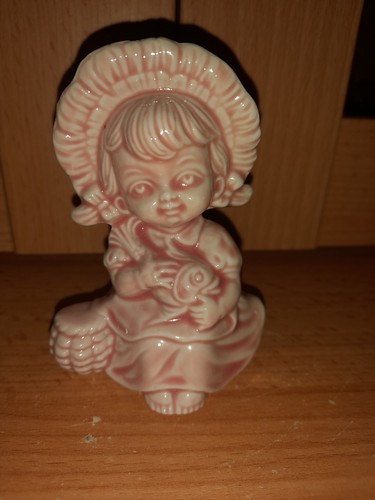 Small vintage ceramic - ceramic, girl