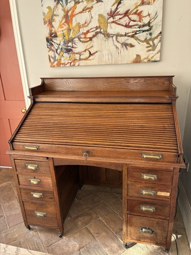 Antique roll top desk warm - top, in