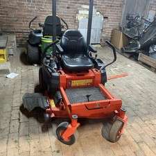 KUBOTA  RIDE ON  MOWER Z1-421 ZERO TURN 109.5 hours 