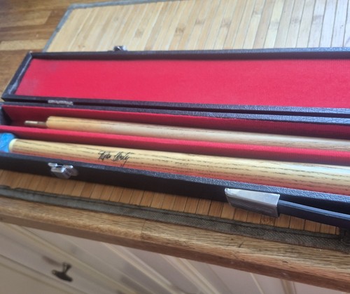Snooker que case - que,