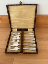 SILVER-PLATED VINTAGE CAKE FORKS BOXED EPNS
