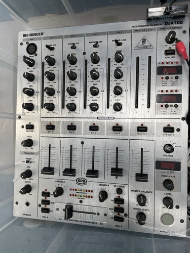 Behringer djx700 channel dj - 4-channel,