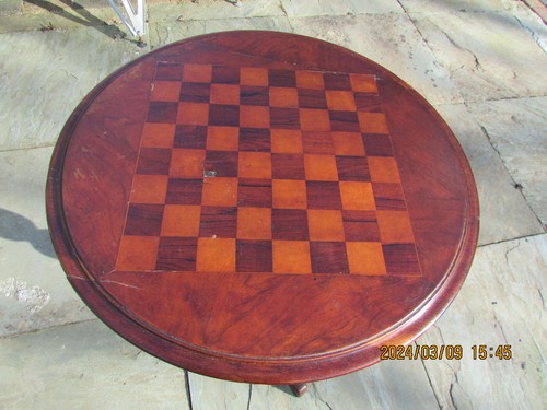 Antique mahogany chess board - mahogany,