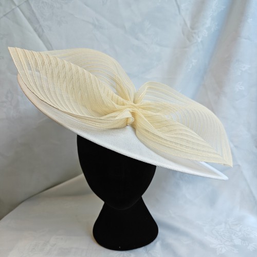 White cream bow - bow, 40cm