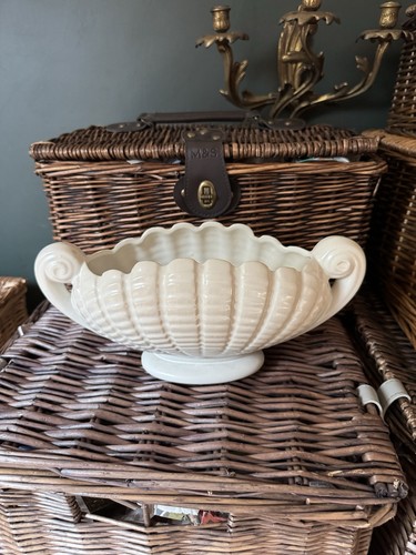 Large sylvac clamshell - large, mantel