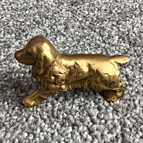 Small brass dog figurine - brass,