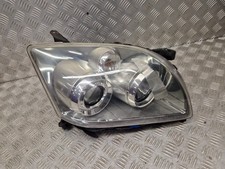 TOYOTA AVENSIS HEADLIGHT
