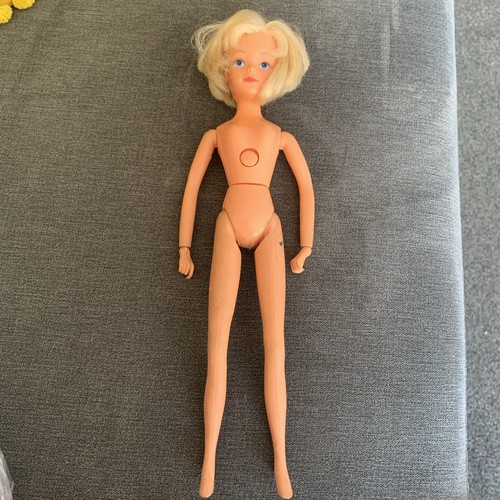 Vintage tressy doll - tressy,